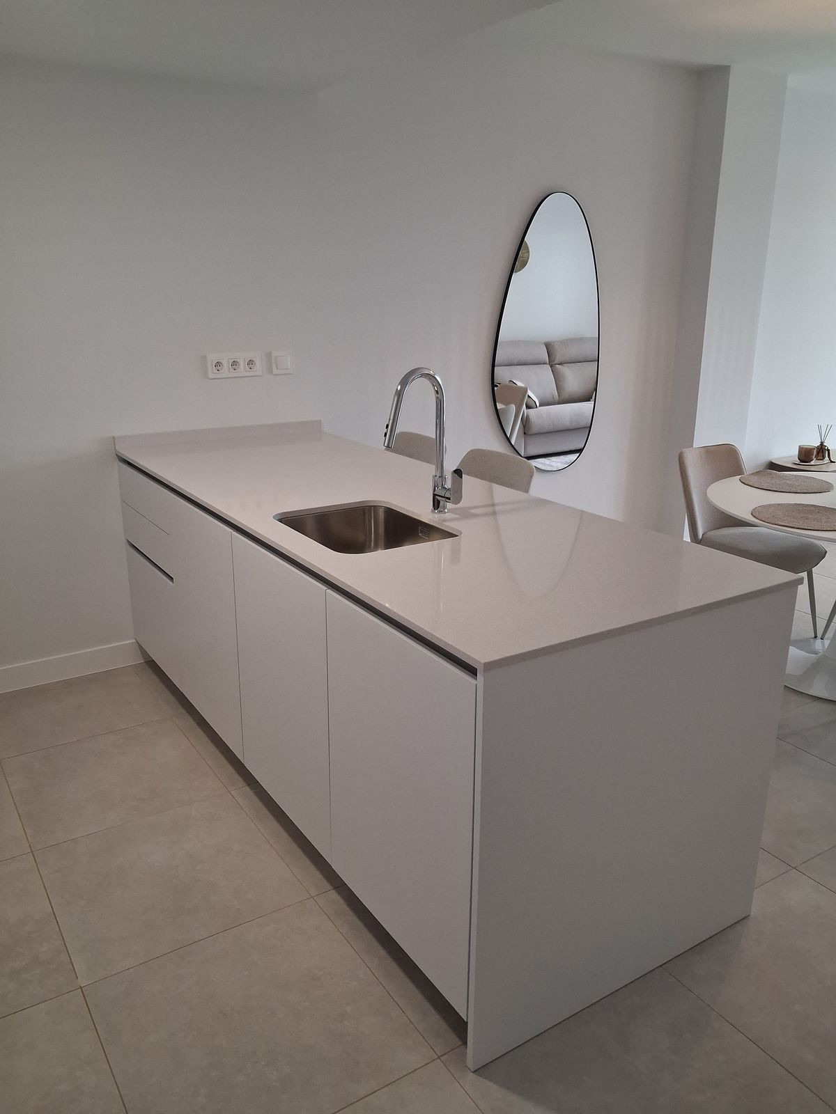 1 Bed Apartment for sale in Estepona Costa Del Sol, Málaga, Spain