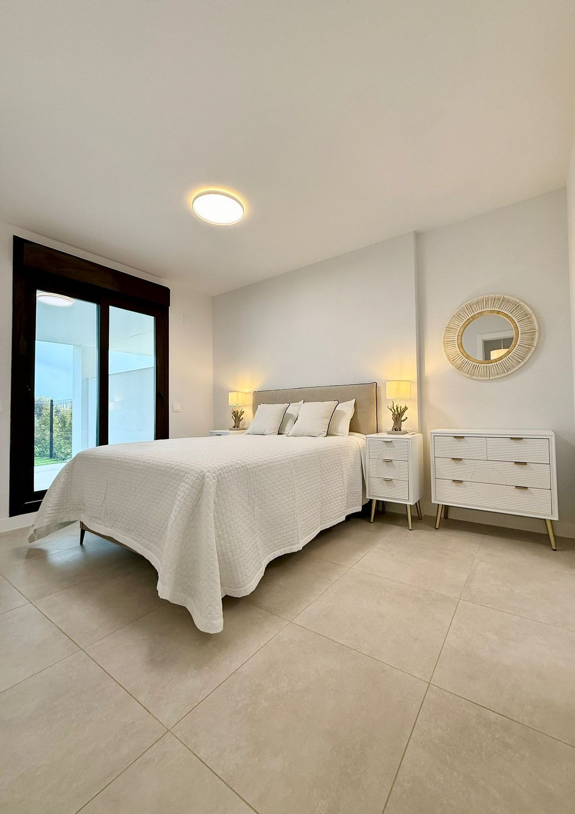 1 Bed Apartment for sale in Estepona Costa Del Sol, Málaga, Spain