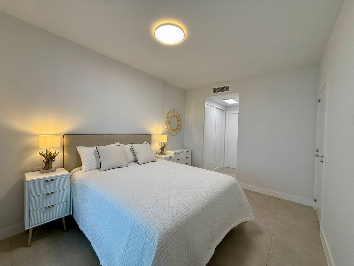 1 Bed Apartment for sale in Estepona Costa Del Sol, Málaga, Spain