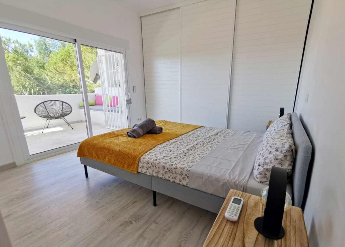 Se vende Apartamento Planta Media de 3 dormitorios en Costa Del Sol, Málaga, España