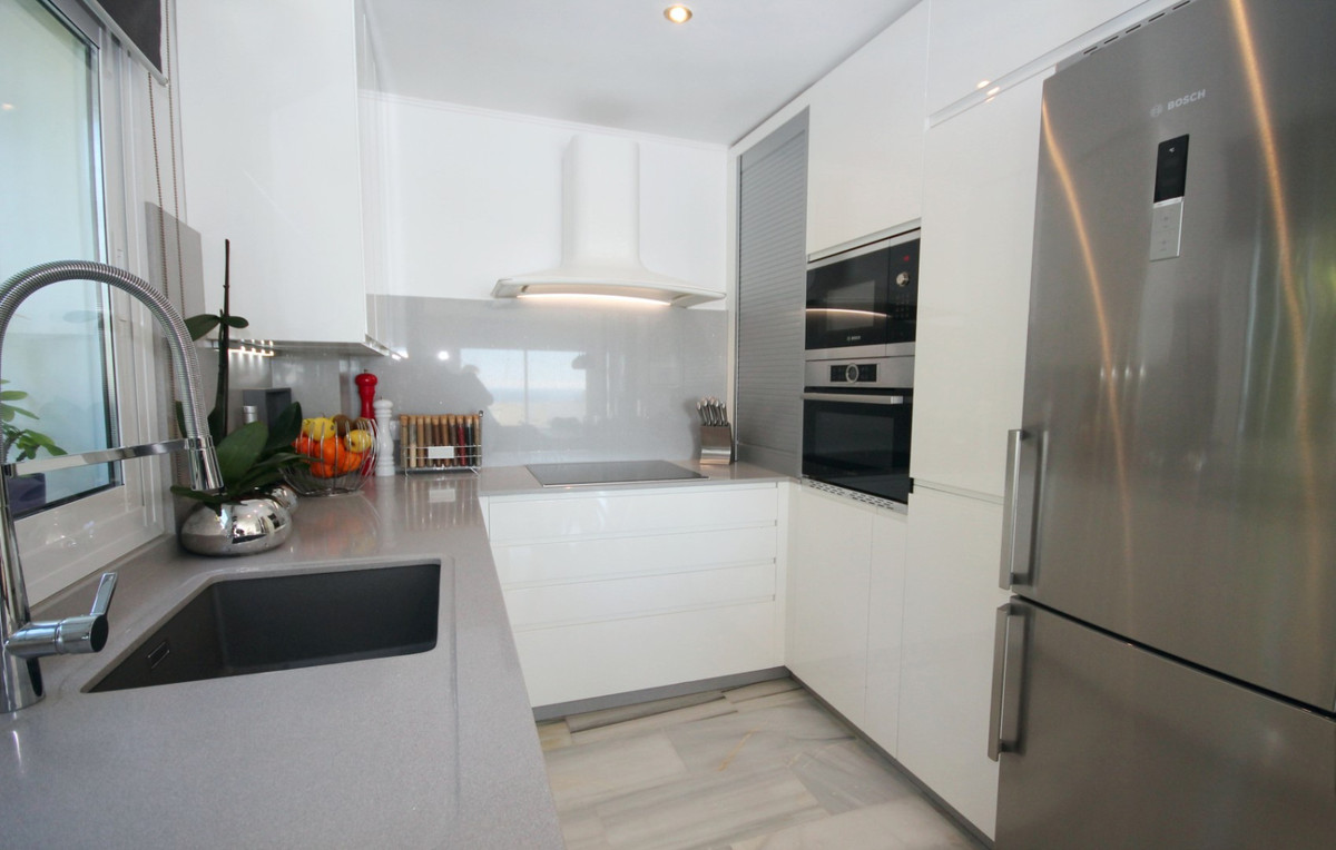 Se vende Apartamento Planta Media de 3 dormitorios en Costa Del Sol, Málaga, España