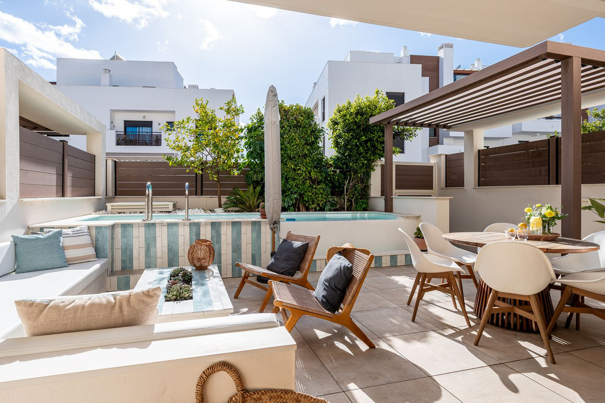 4 Bed Townhouse for sale in La Cala De Mijas Costa Del Sol, Málaga, Spain