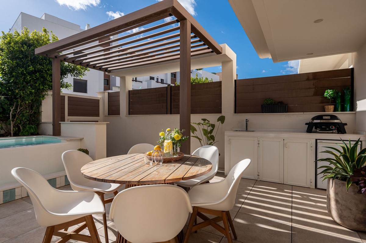 4 Bed Townhouse for sale in La Cala De Mijas Costa Del Sol, Málaga, Spain