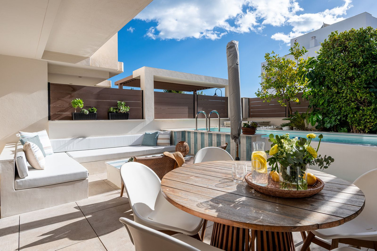 4 Bed Townhouse for sale in La Cala De Mijas Costa Del Sol, Málaga, Spain