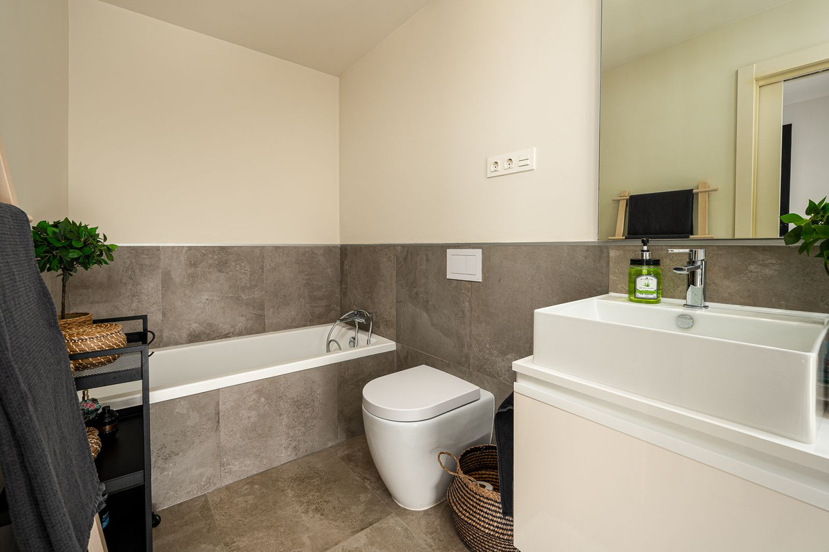 4 Bed Townhouse for sale in La Cala De Mijas Costa Del Sol, Málaga, Spain