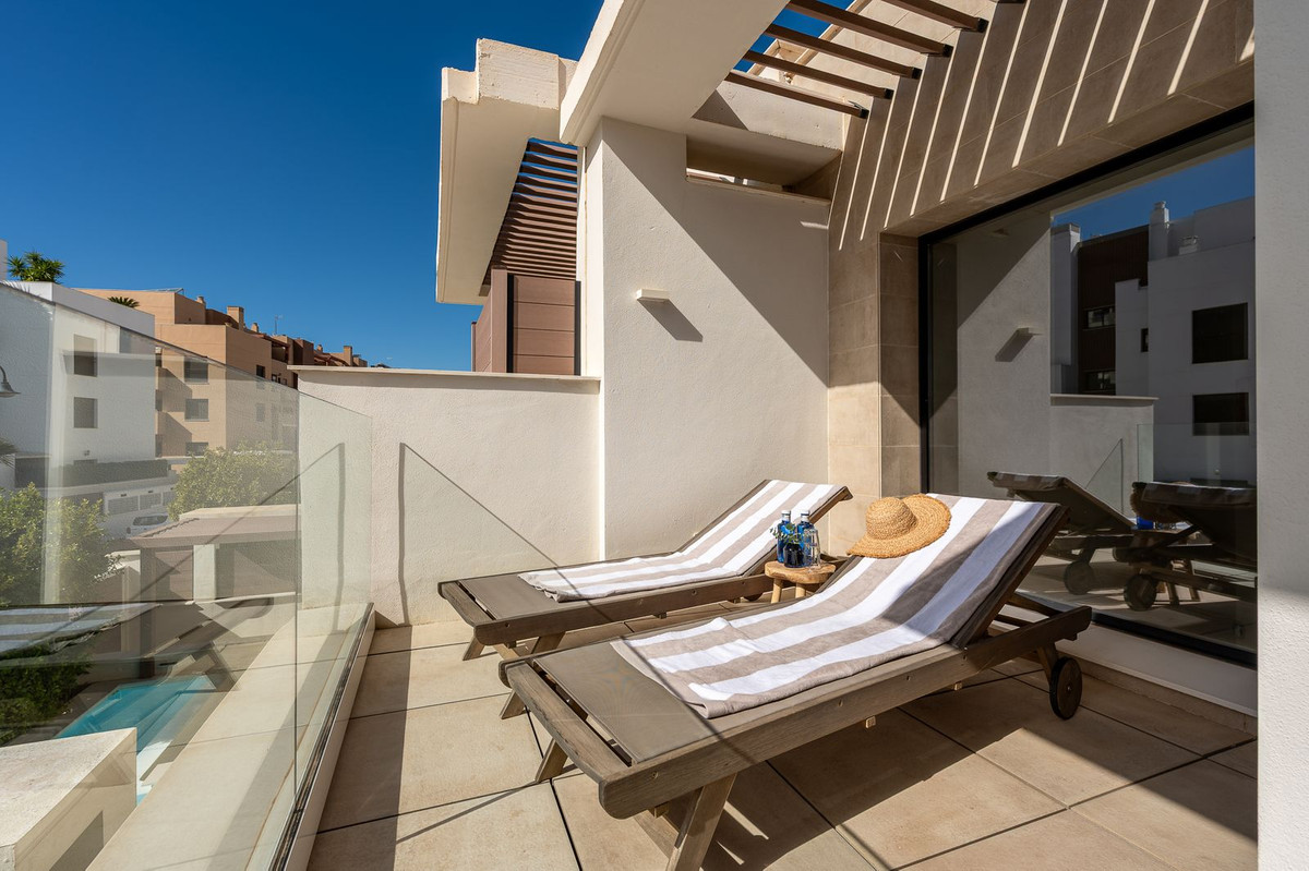 4 Bed Townhouse for sale in La Cala De Mijas Costa Del Sol, Málaga, Spain