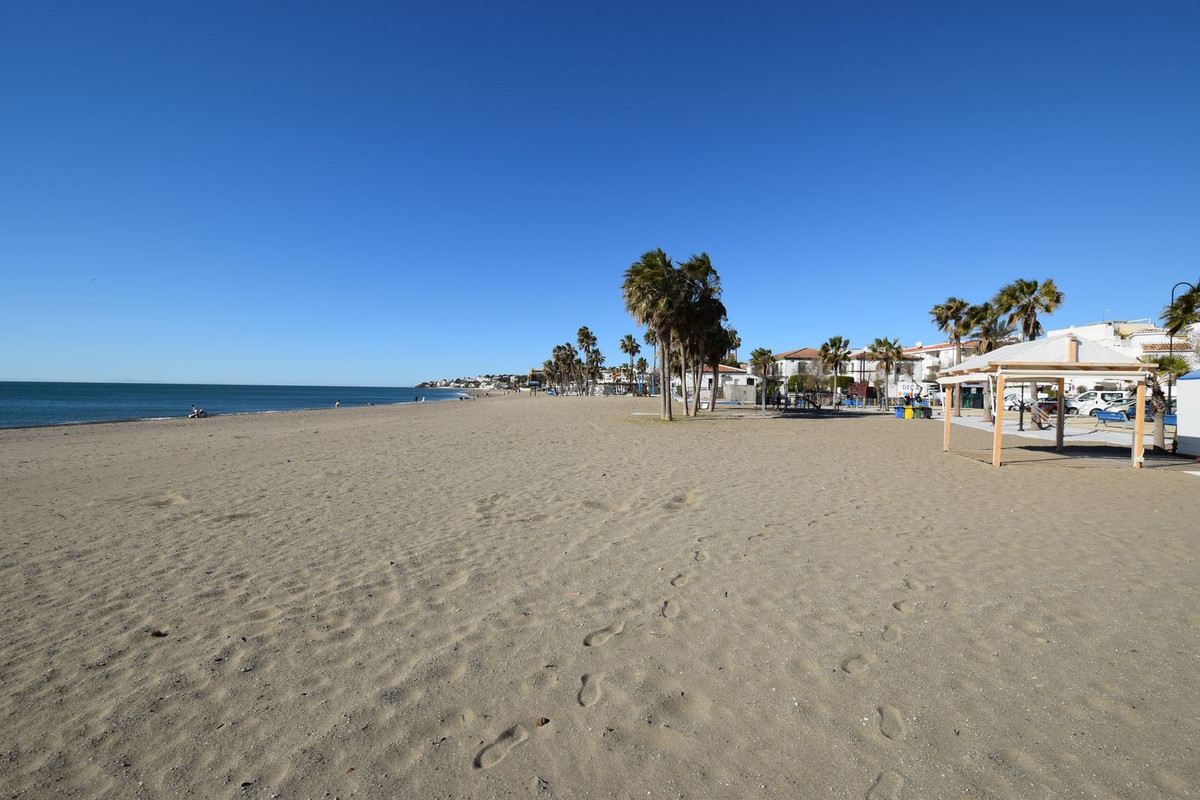 4 Bed Townhouse for sale in La Cala De Mijas Costa Del Sol, Málaga, Spain