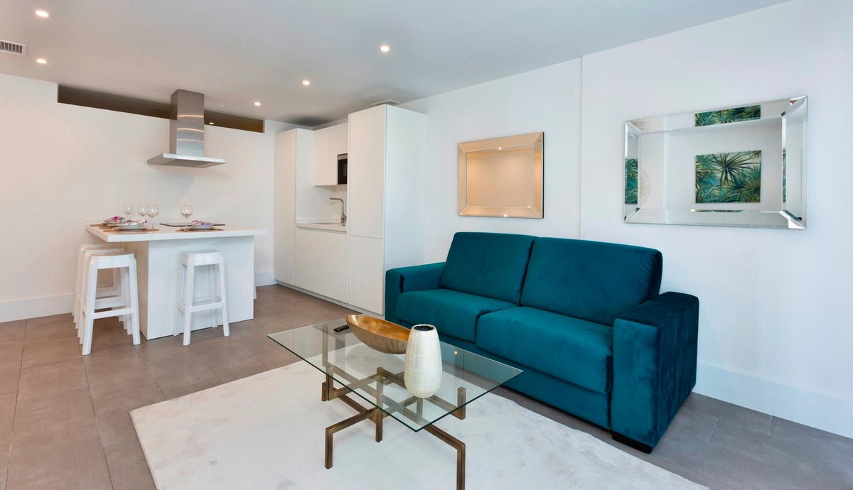 2 Bed Apartment for sale in The Golden Mile Costa Del Sol, Málaga, Spain