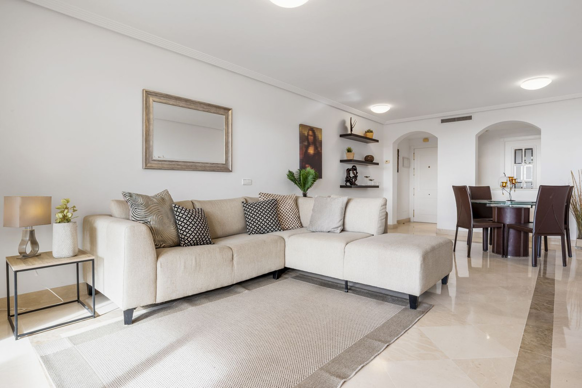 2 Bed Apartment for sale in Benahavís Costa Del Sol, Málaga, Spain
