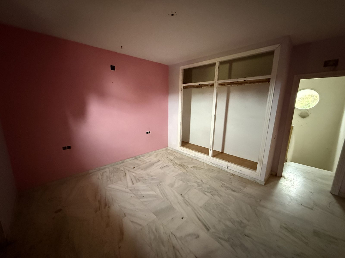 3 Bed Townhouse for sale in Estepona Costa Del Sol, Málaga, Spain