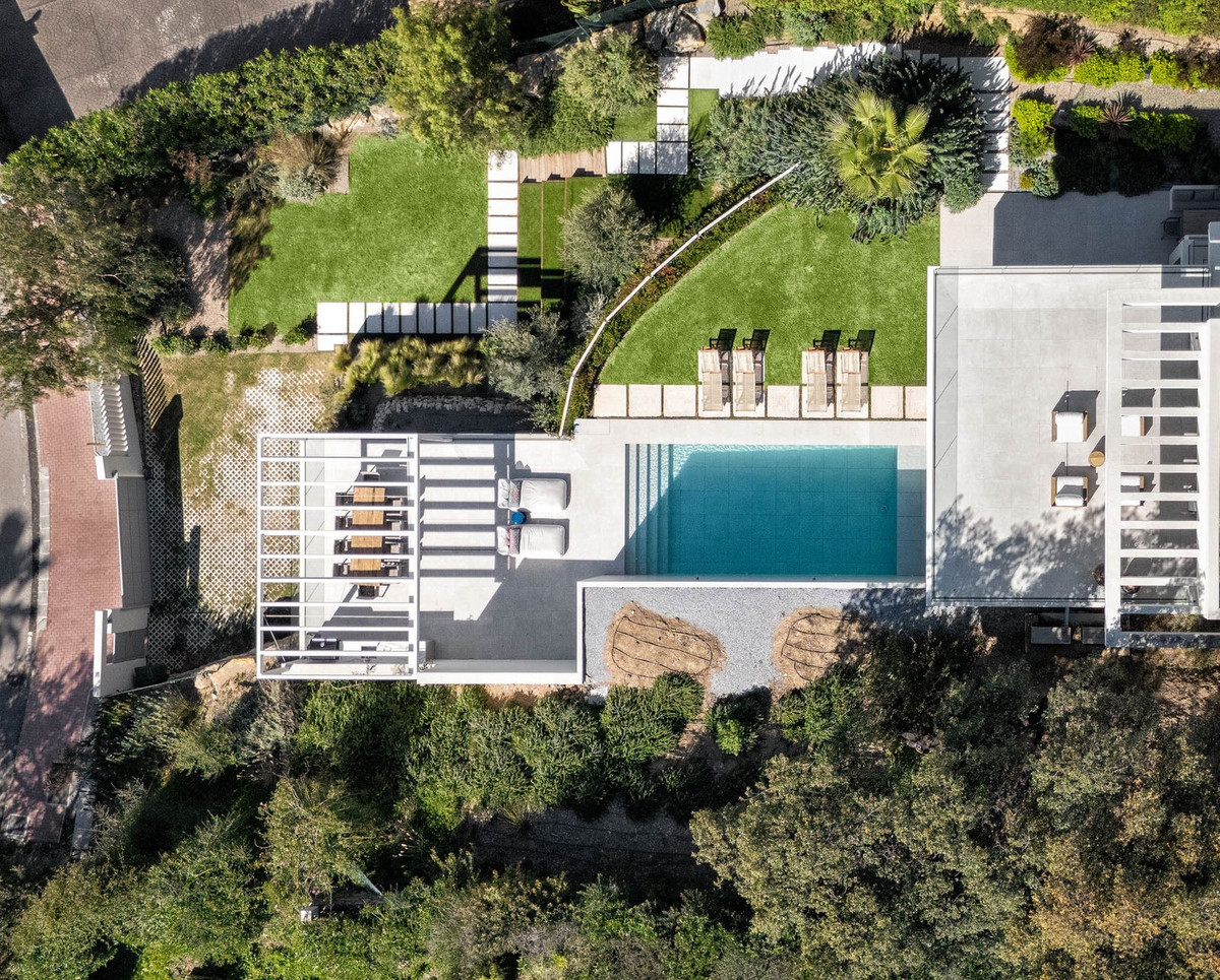 Se vende Villa - Chalet de 5 dormitorios en Costa Del Sol, Málaga, España