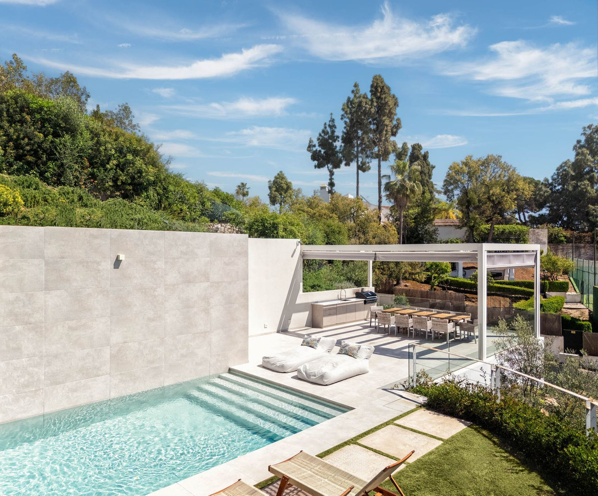 Se vende Villa - Chalet de 5 dormitorios en Costa Del Sol, Málaga, España