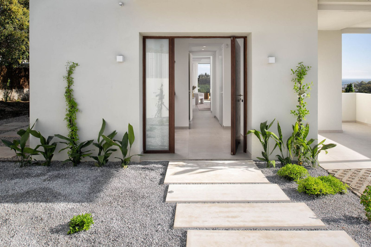 Se vende Villa - Chalet de 5 dormitorios en Costa Del Sol, Málaga, España