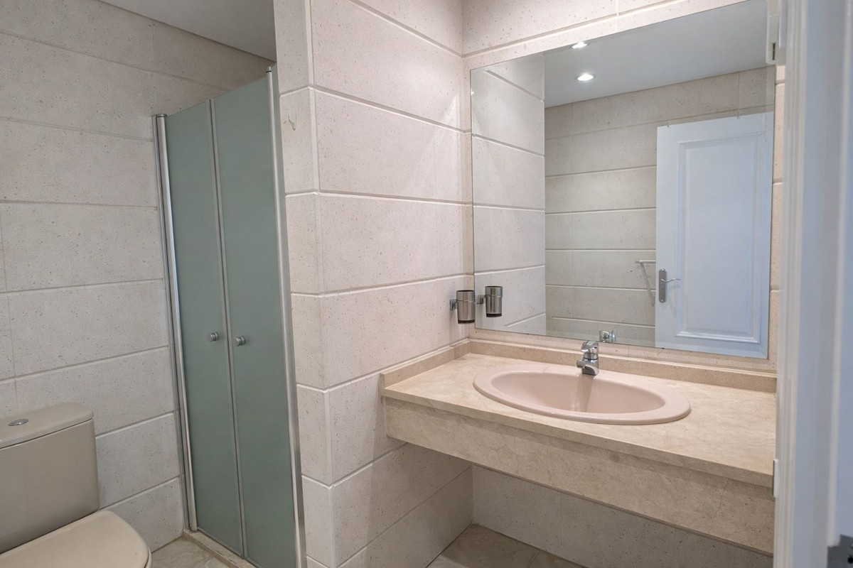 Se vende Ático de 2 dormitorios en Costa Del Sol, Málaga, España