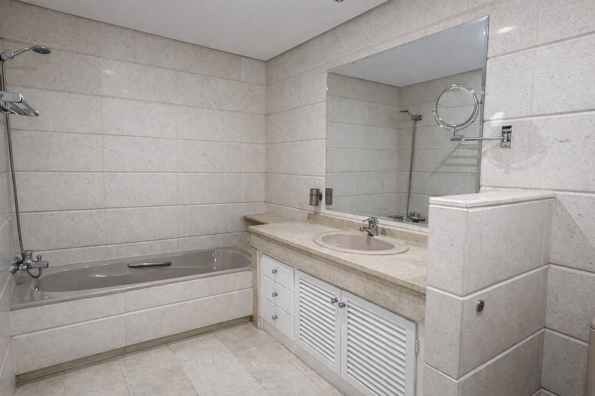 Se vende Ático de 2 dormitorios en Costa Del Sol, Málaga, España