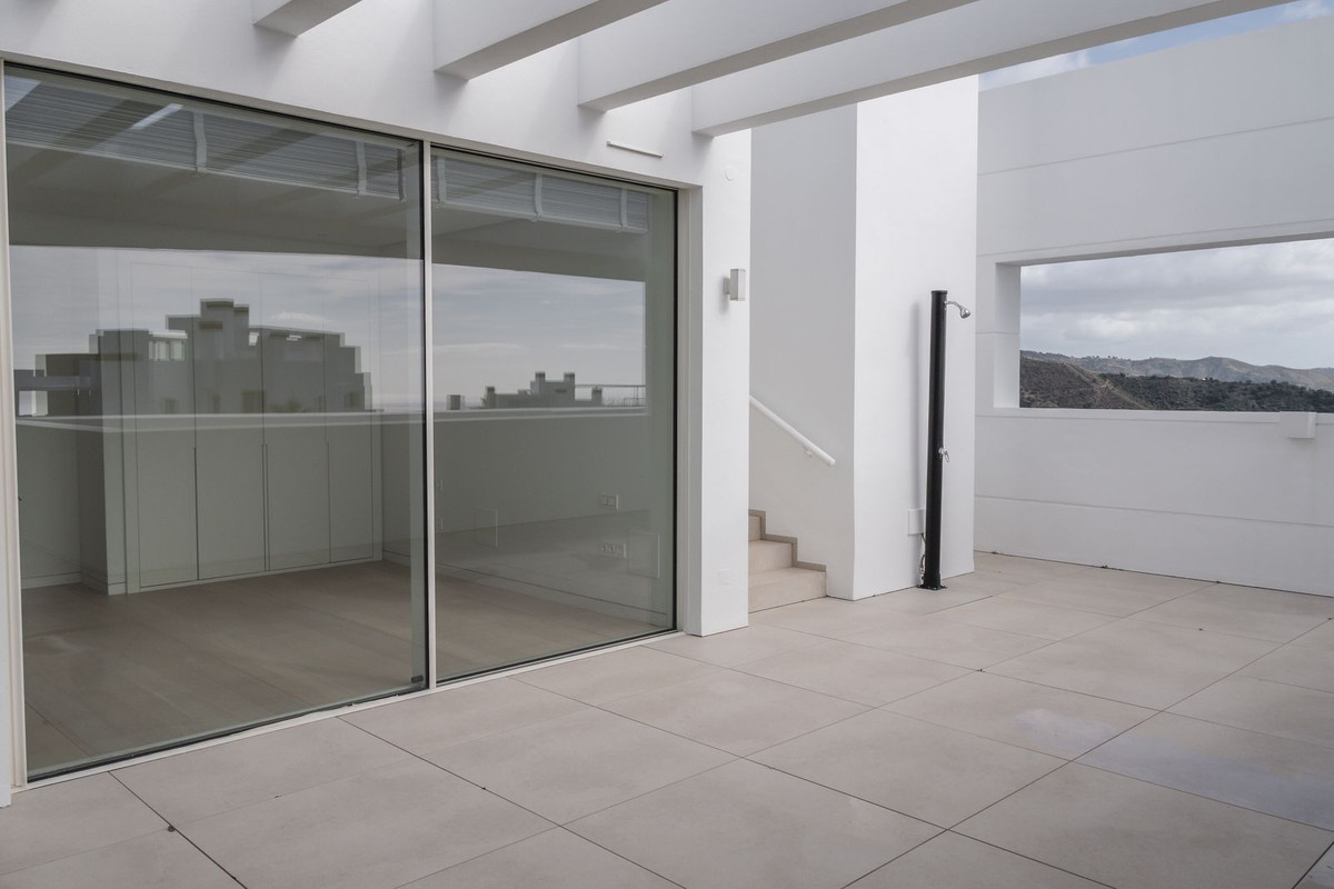 3 Bed Apartment for sale in Ojén Costa Del Sol, Málaga, Spain