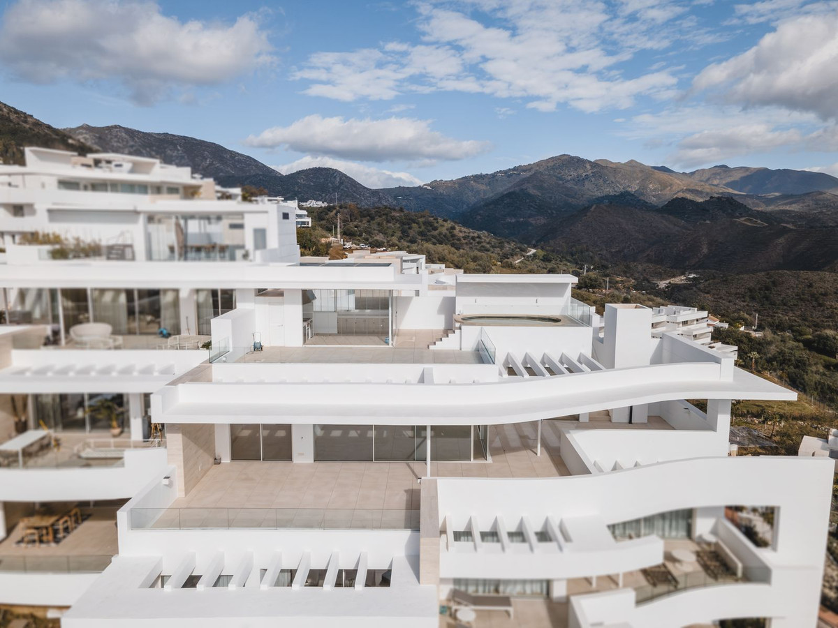 3 Bed Apartment for sale in Ojén Costa Del Sol, Málaga, Spain