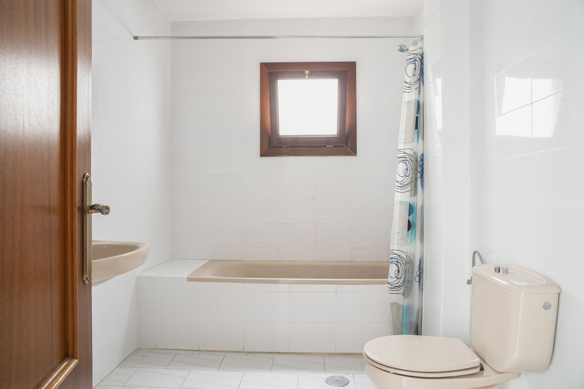 3 Bed Townhouse for sale in Guadalmina Alta Costa Del Sol, Málaga, Spain