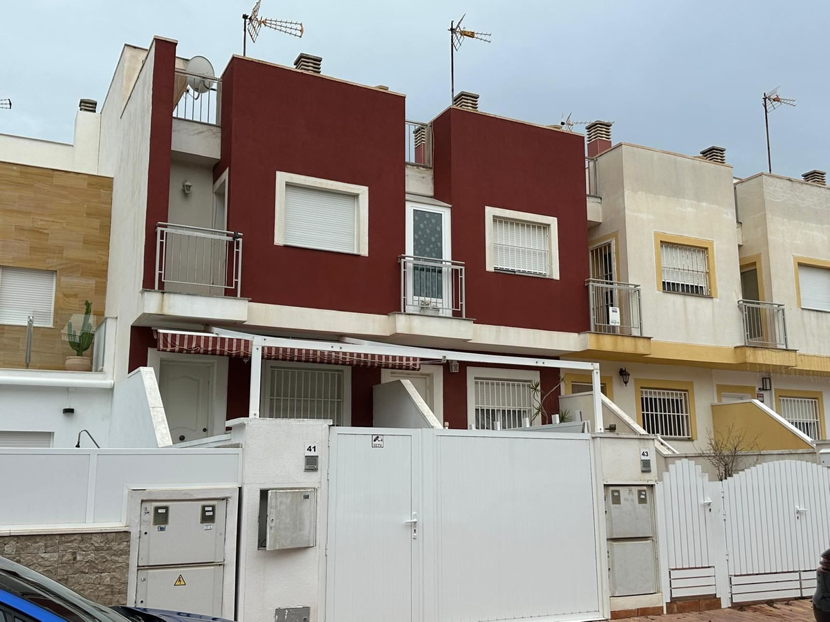 Se vende Adosada de 3 dormitorios en Costa Calida, Murcia, España