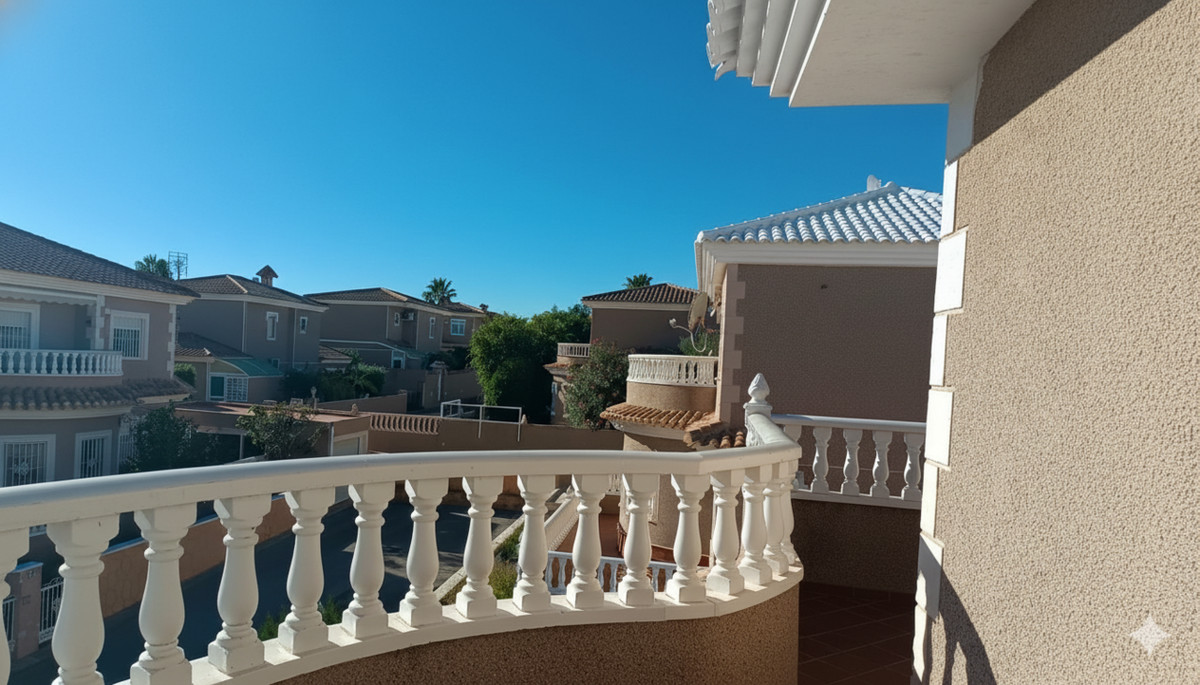 4 Bed Townhouse for sale in Los Altos Costa Blanca, Alicante, Spain