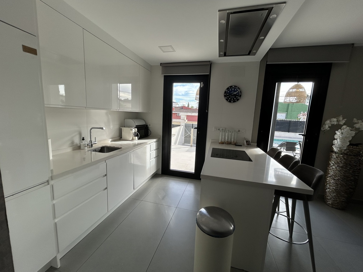 5 Bed Townhouse for sale in Los Balcones Costa Blanca, Alicante, Spain
