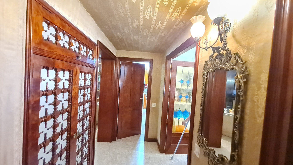 4 Bed Townhouse for sale in Elda Costa Blanca, Alicante, Spain