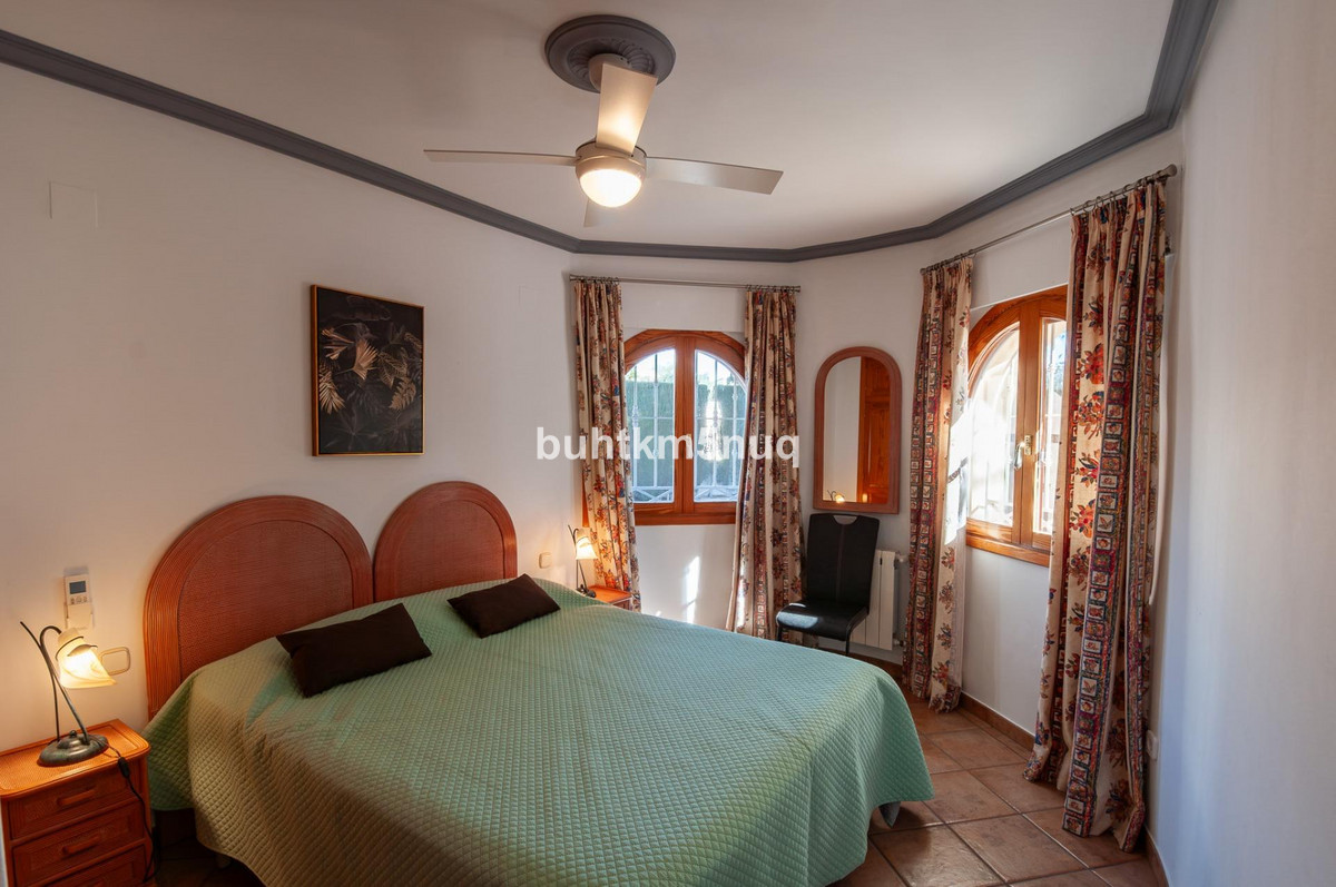 4 Bed Townhouse for sale in Calpe Costa Blanca, Alicante, Spain
