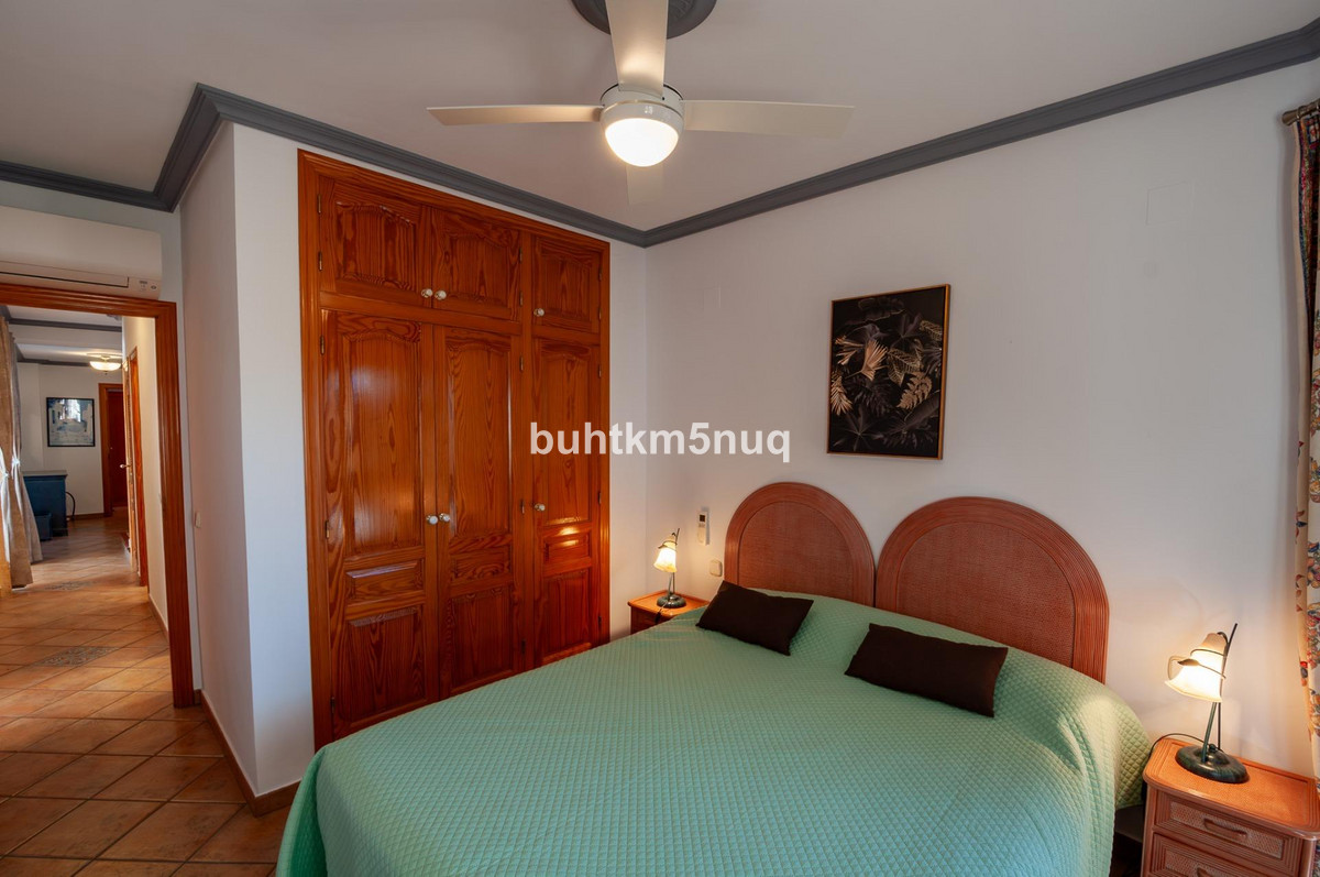 4 Bed Townhouse for sale in Calpe Costa Blanca, Alicante, Spain