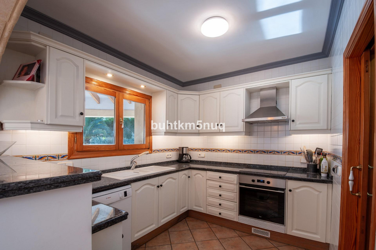 4 Bed Townhouse for sale in Calpe Costa Blanca, Alicante, Spain