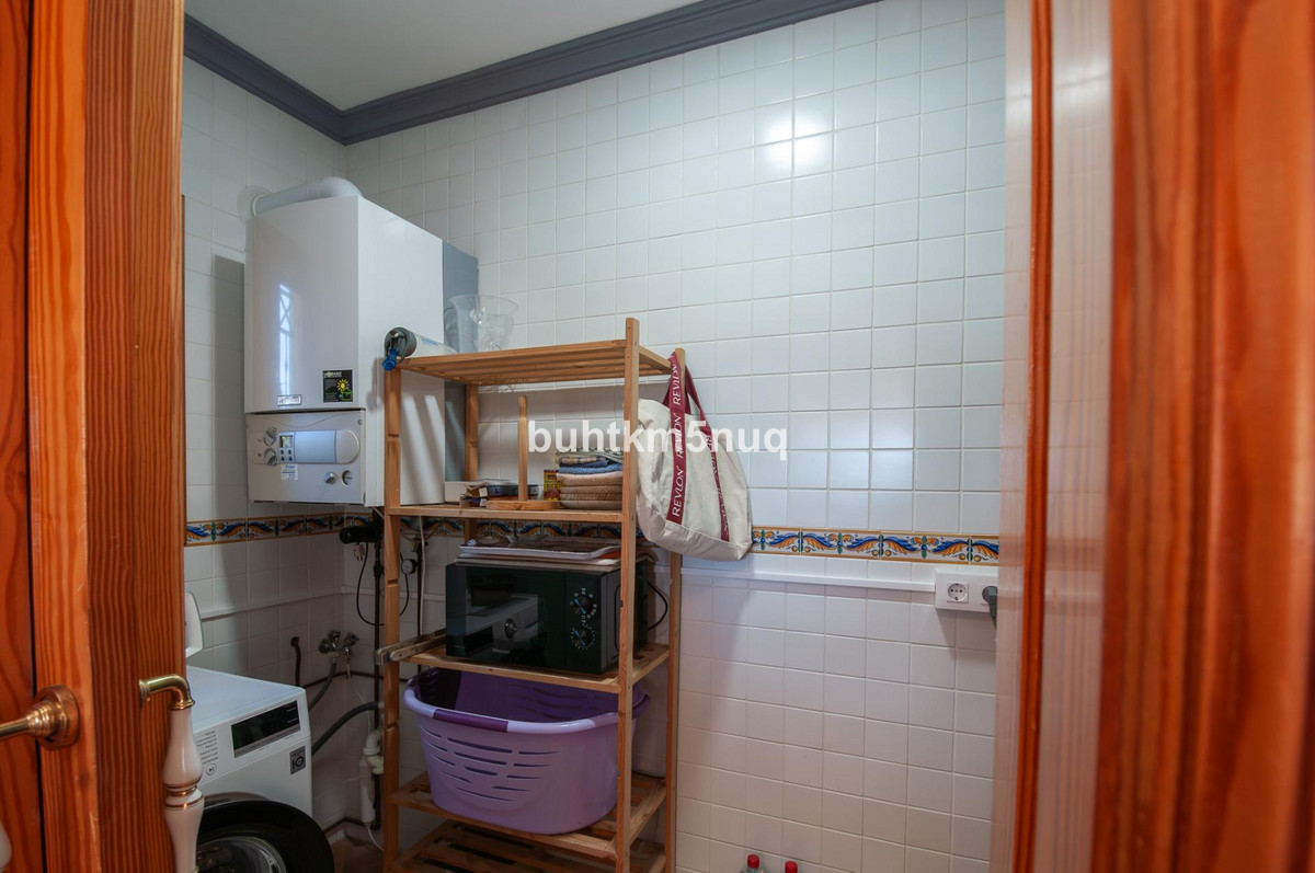 4 Bed Townhouse for sale in Calpe Costa Blanca, Alicante, Spain