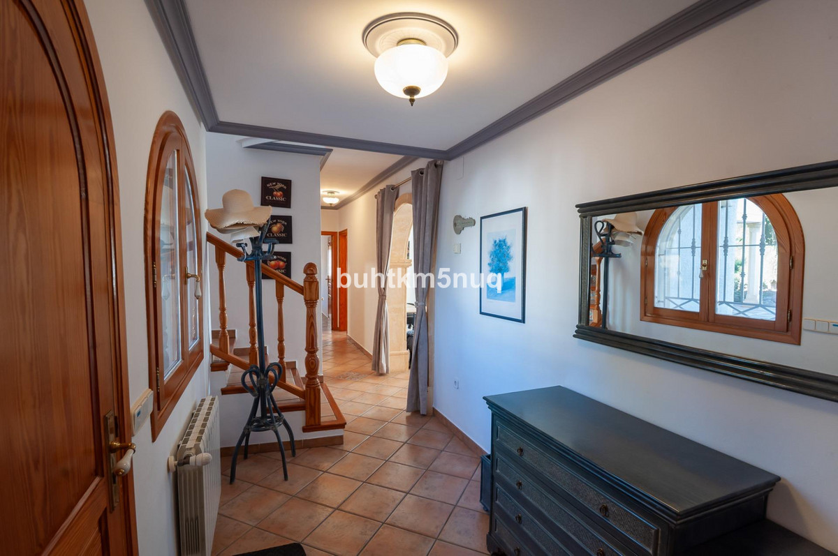 4 Bed Townhouse for sale in Calpe Costa Blanca, Alicante, Spain