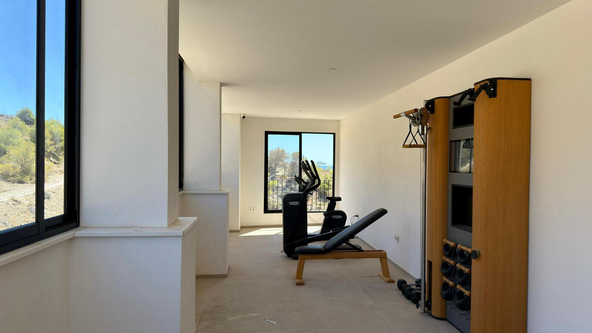 Se vende Apartamento Planta Media de 2 dormitorios en Costa Blanca, Alicante, España