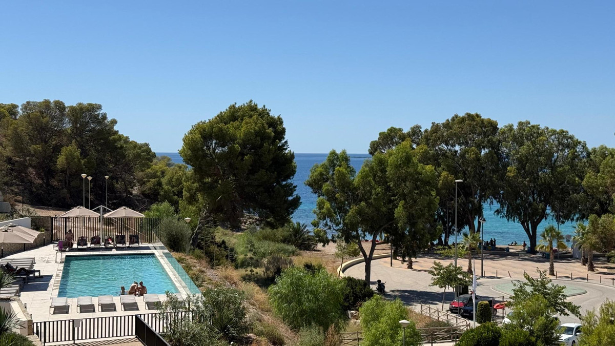 Se vende Apartamento Planta Media de 2 dormitorios en Costa Blanca, Alicante, España