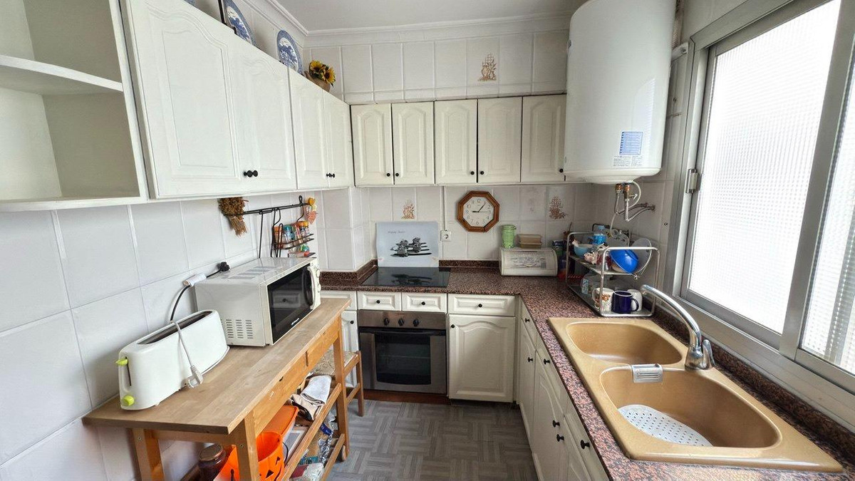 Se vende Apartamento Planta Media de 3 dormitorios en Costa Blanca, Alicante, España