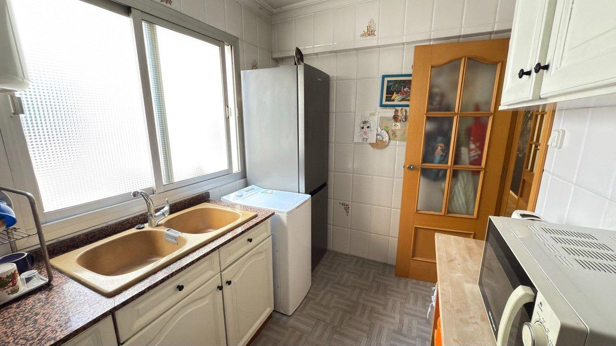 Se vende Apartamento Planta Media de 3 dormitorios en Costa Blanca, Alicante, España