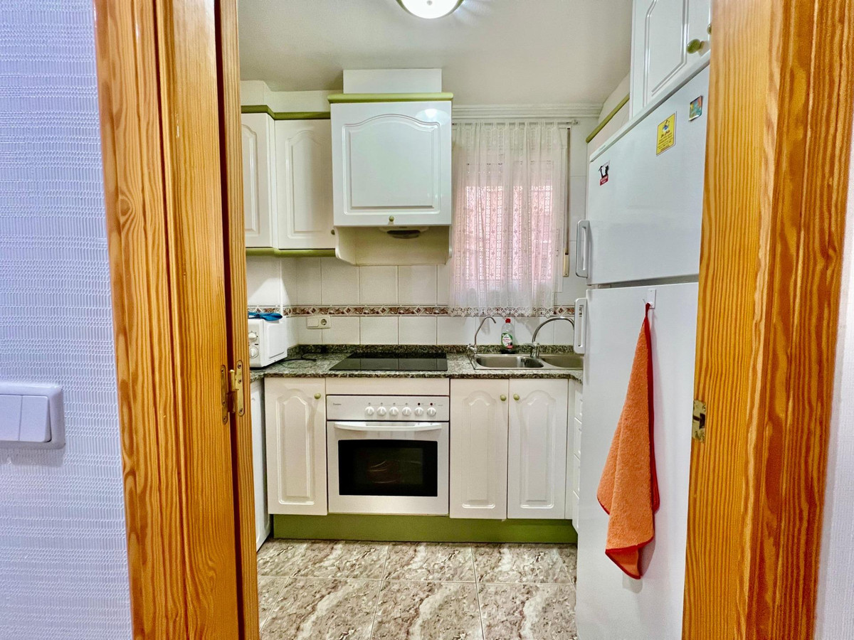 Se vende Apartamento Planta Media de 2 dormitorios en Costa Blanca, Alicante, España