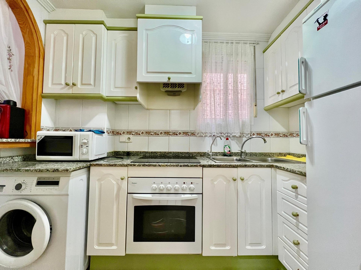 Se vende Apartamento Planta Media de 2 dormitorios en Costa Blanca, Alicante, España