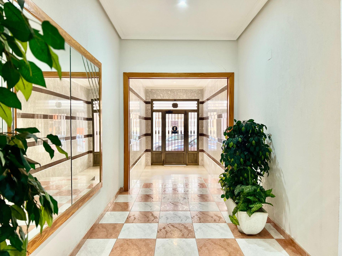 Se vende Apartamento Planta Media de 2 dormitorios en Costa Blanca, Alicante, España