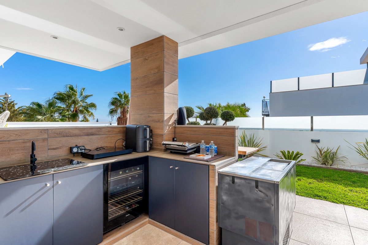 4 Bed Townhouse for sale in Ciudad Quesada Costa Blanca, Alicante, Spain