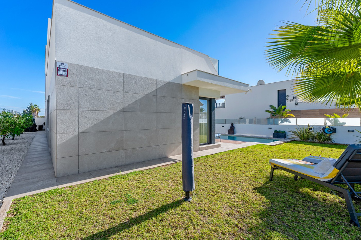 4 Bed Townhouse for sale in Ciudad Quesada Costa Blanca, Alicante, Spain