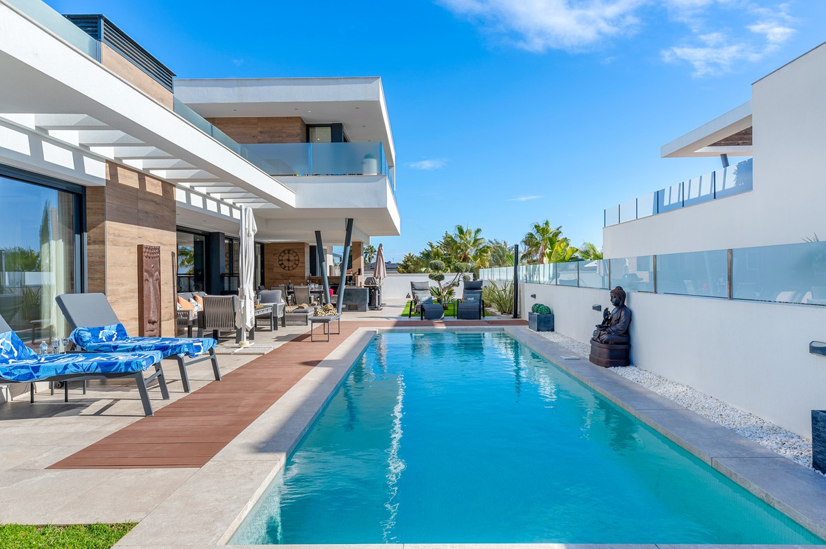 4 Bed Townhouse for sale in Ciudad Quesada Costa Blanca, Alicante, Spain