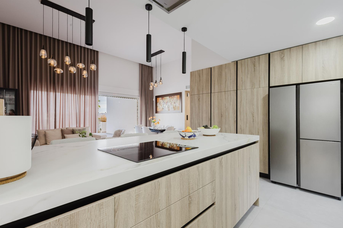 Se vende Villa - Chalet de 4 dormitorios en Costa Blanca, Alicante, España
