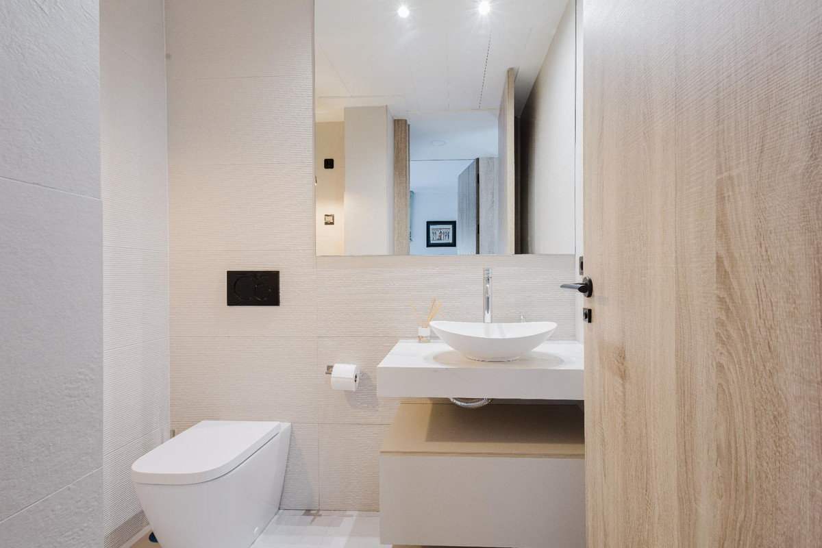 Se vende Villa - Chalet de 4 dormitorios en Costa Blanca, Alicante, España
