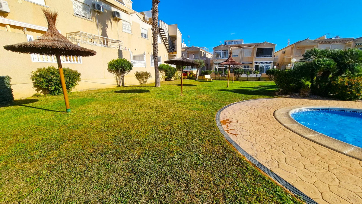 Se vende Adosada de 2 dormitorios en Costa Blanca, Alicante, España