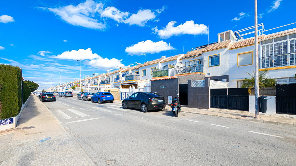 Se vende Adosada de 3 dormitorios en Costa Blanca, Alicante, España