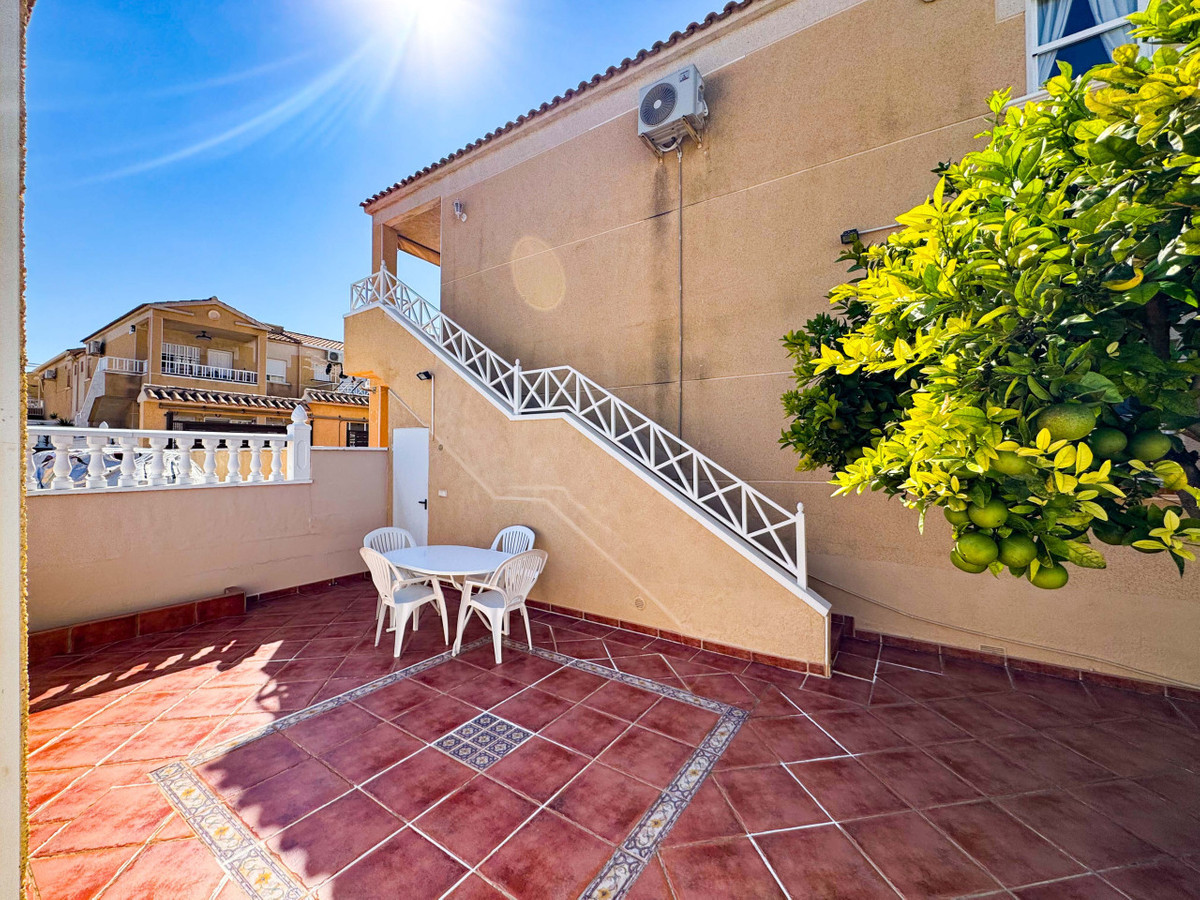 Se vende Bungalow de 2 dormitorios en Costa Blanca, Alicante, España