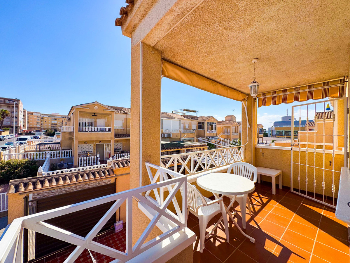 Se vende Bungalow de 2 dormitorios en Costa Blanca, Alicante, España