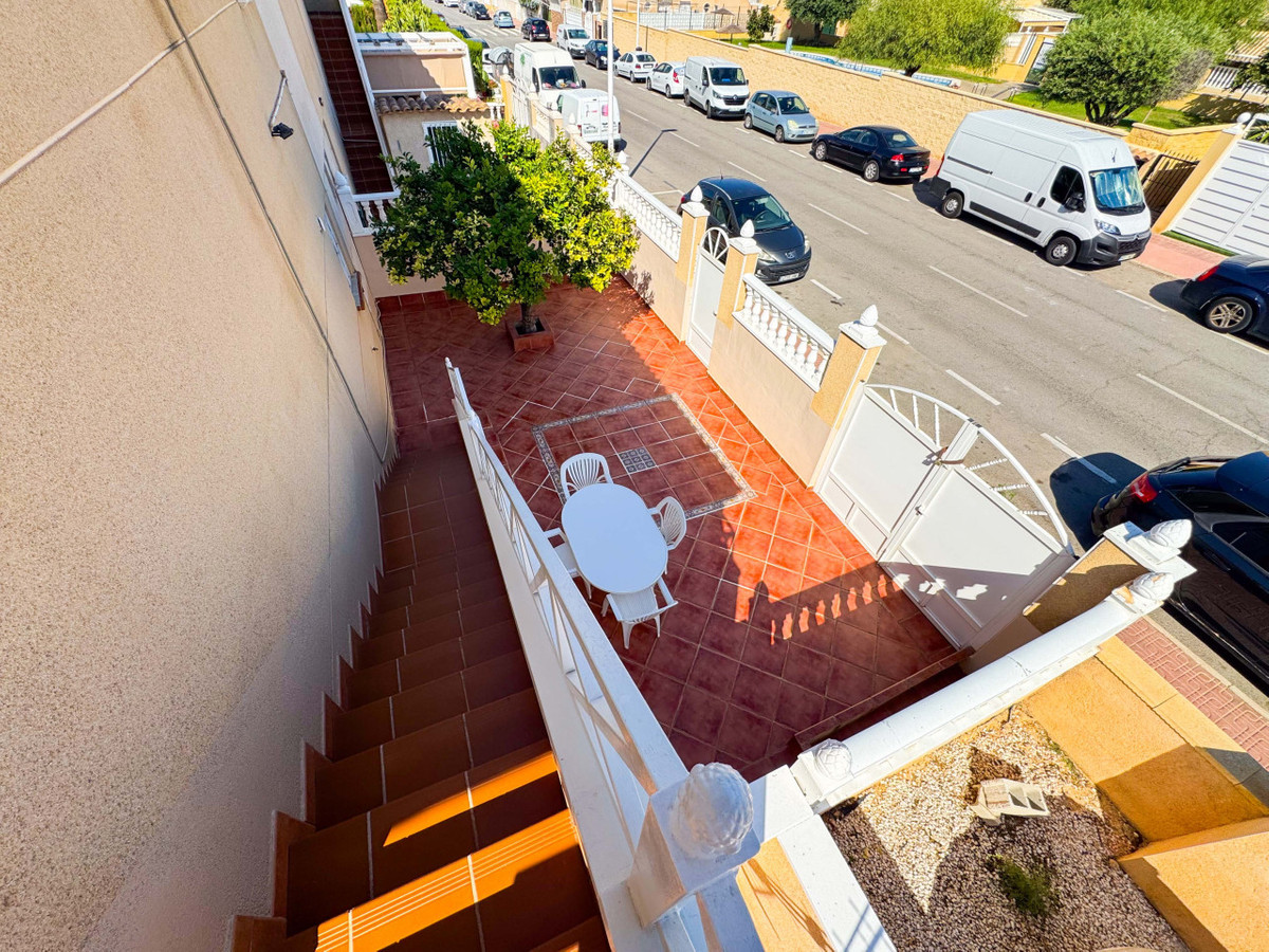 Se vende Bungalow de 2 dormitorios en Costa Blanca, Alicante, España