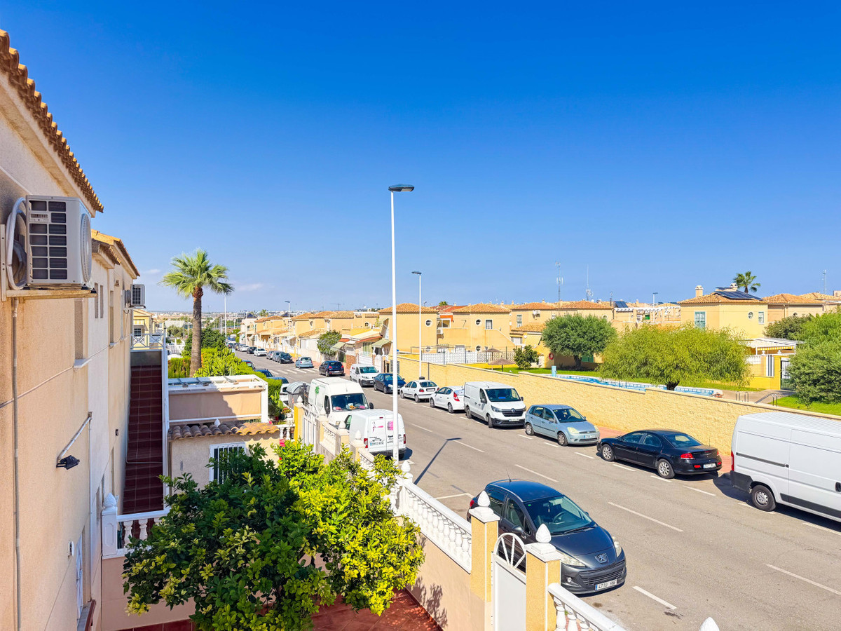 Se vende Bungalow de 2 dormitorios en Costa Blanca, Alicante, España