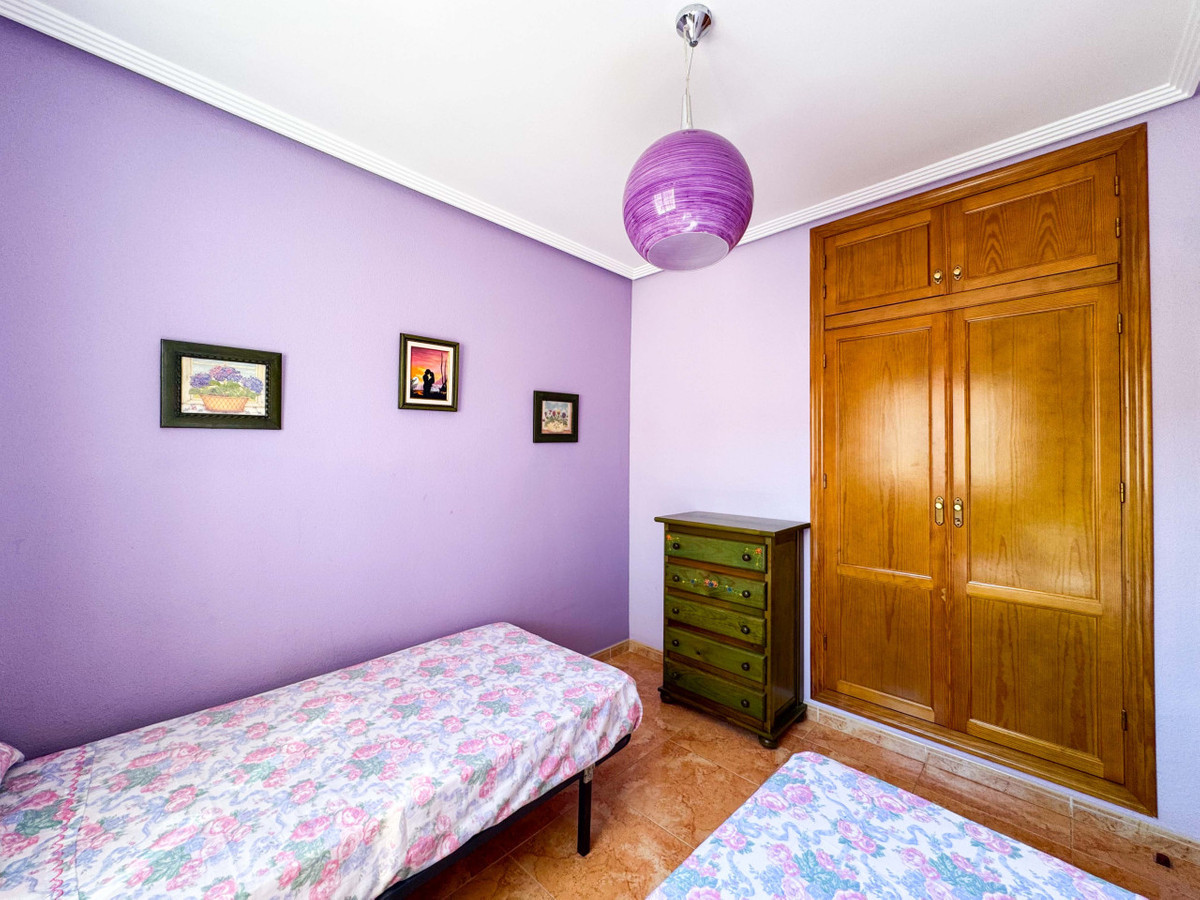 Se vende Bungalow de 2 dormitorios en Costa Blanca, Alicante, España